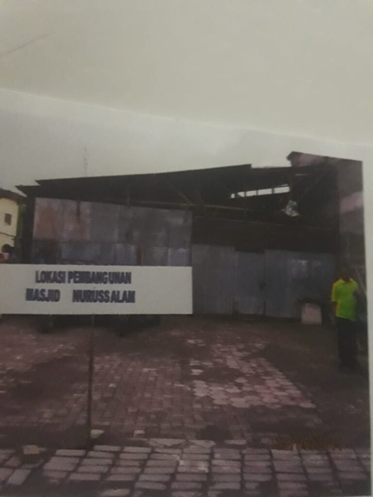 masjid nurussalam bogorami makam
